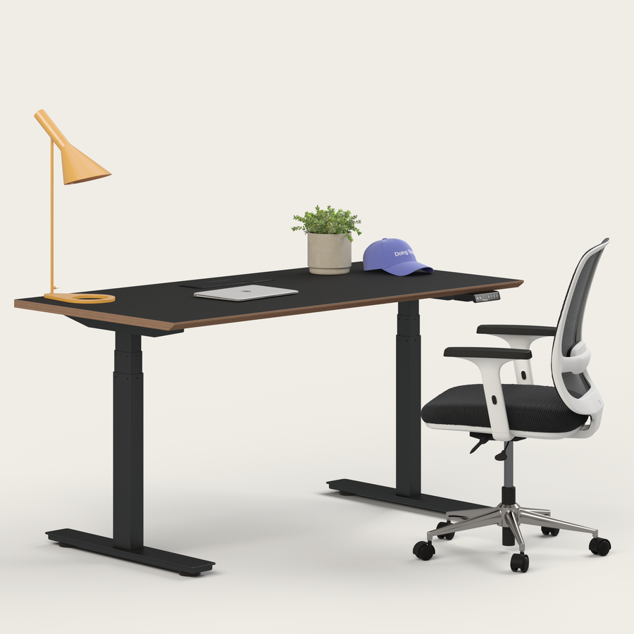 Bundle-Standing_Desk-Ergo_chair_View020007