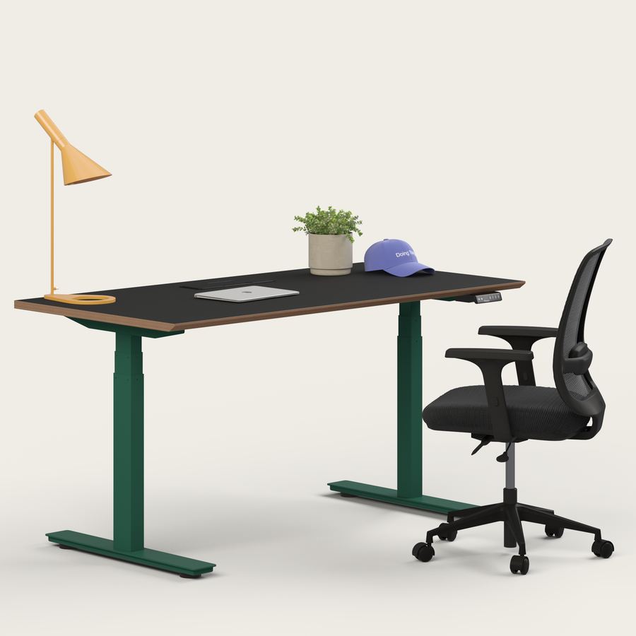 Bundle-Standing_Desk-Ergo_chair_View020008