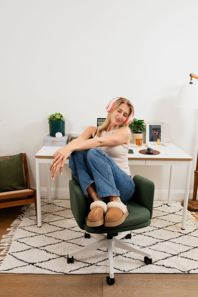 <p>Answer a few quick questions and we’ll match you with the chair that suits your body, work style and some other secret sauce factors.</p>